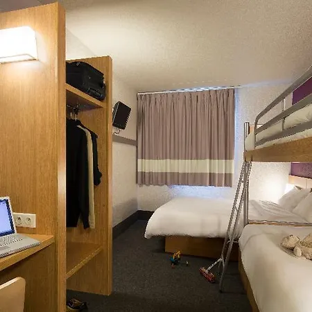 B And B Hotel Montauban 2* Montauban