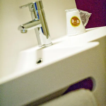 B And B Hotel Montauban Hotel 2*